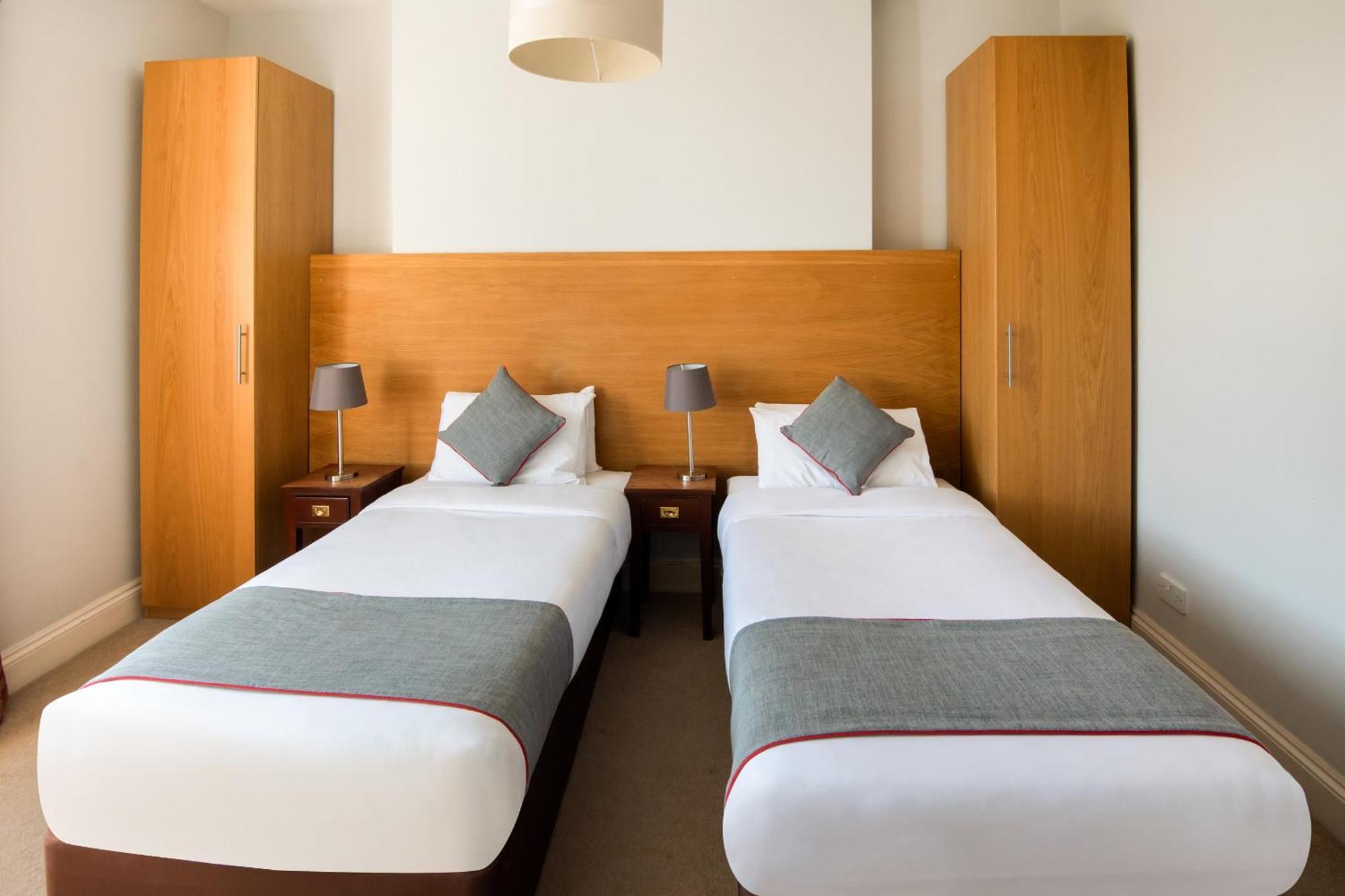 Oyo The Regency, Clifton Bristol Otel Dış mekan fotoğraf
